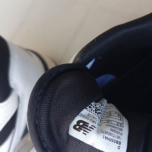 New Balance 550 sneakers size 42 used, white