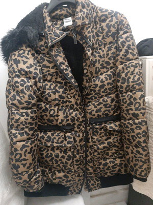 Toi Moi jacket used, very warm, modern colors, size XL