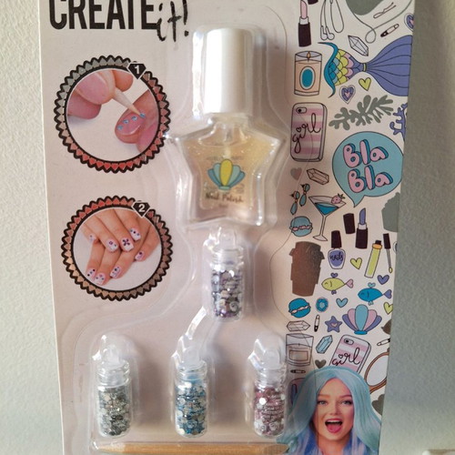 Children's nail polish with rhinestones new, 6+