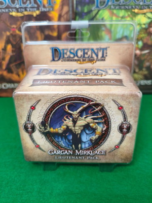 Descent: Journeys in the Dark Second Edition Gargan Mirklace Lieutenant Pack like new