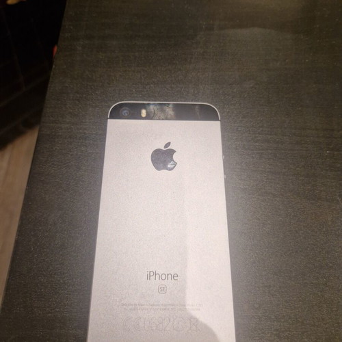 Apple iPhone SE first gen 16GB, grey