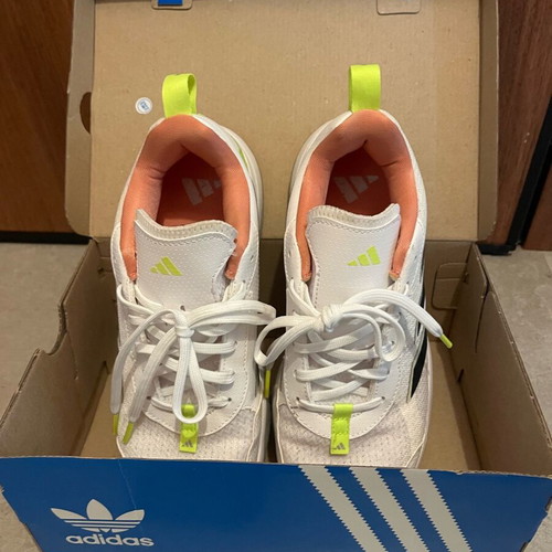 Adidas Padel Shoes like new, size 39.5, white