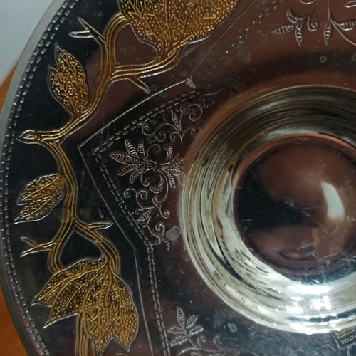 24K decorative plate like new with embossed gold decoration