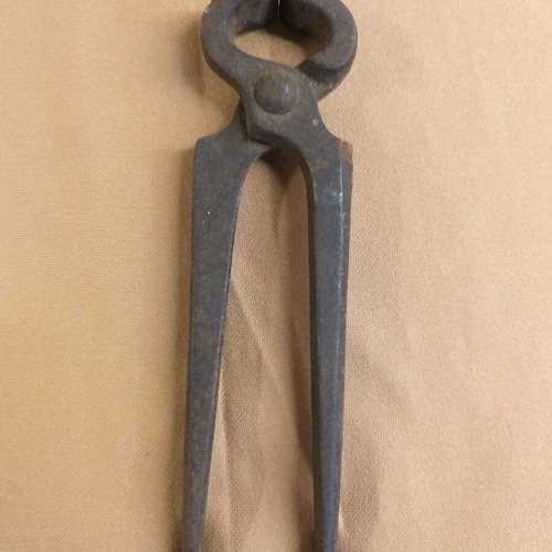 Old pincers used, pack of 4 pieces