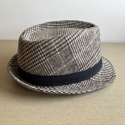 Fedora hat unisex, like new, brown and beige checkered