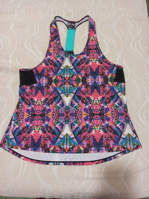 USA Pro sports top XL like new, multicolor