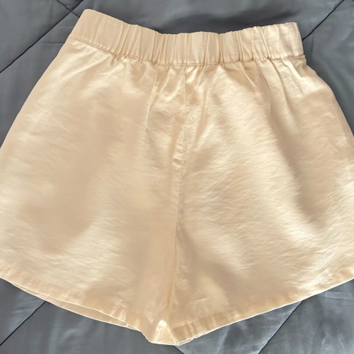 Bershka shorts XS like new, summer fabric