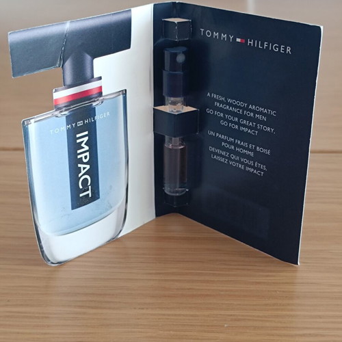 Men's Perfume Sample Pack with 7 Authentic Mini Eau de Parfums