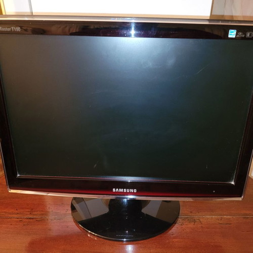 Samsung SyncMaster T190 monitor used, 19 inches