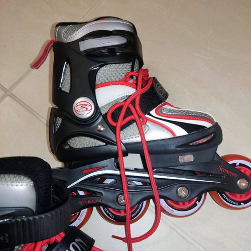 Scorpion Kids Inline Skates size 30-33 like new