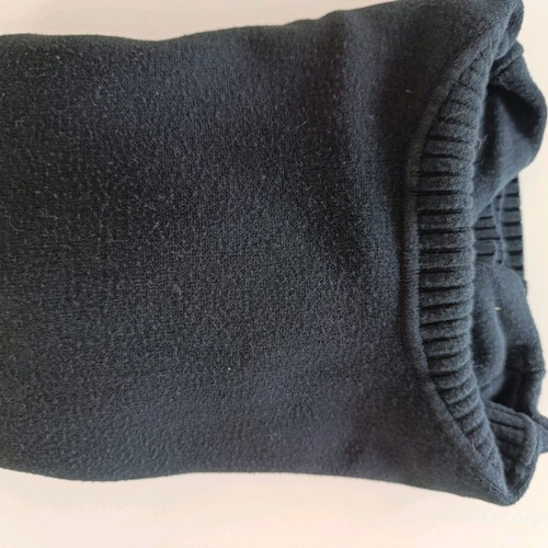 Black women's wool turtleneck sweater like new, sizes S and M