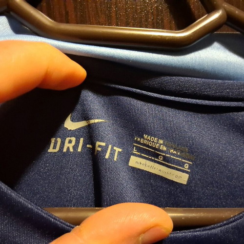 Manchester City jersey size Large like new