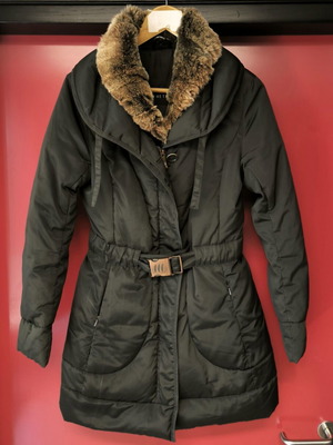 Hetregó women's brown jacket medium like new, missing one button
