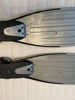 Cressi Ara EBS Soft Blade diving fins S/M