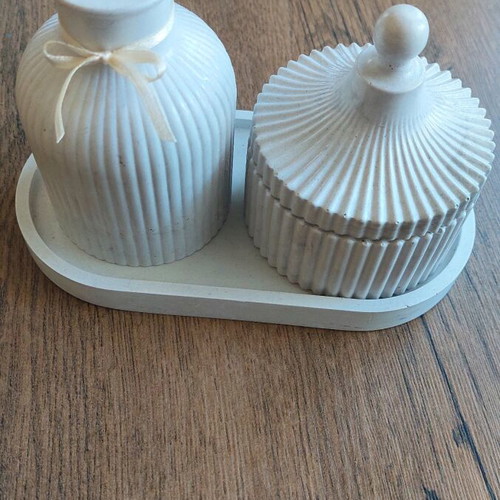 Gypsum decorative set new with tray and vase