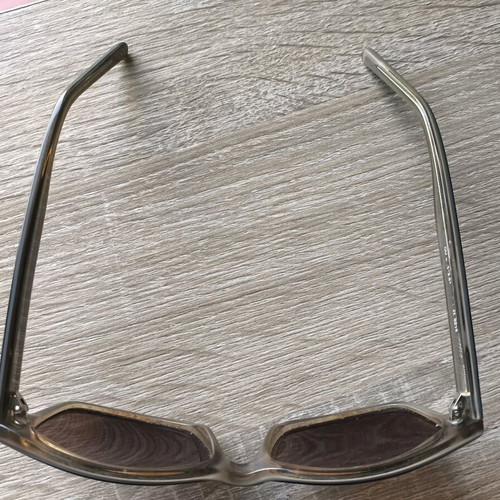 Unisex sunglasses dark brown like new