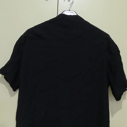 Black shirt like new with nice collarless design, XS
