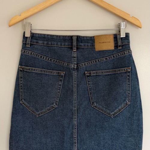 Pull & Bear mini skirt dark blue denim, like new