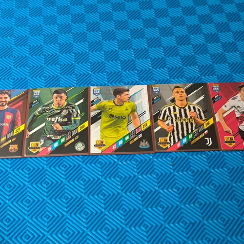 Panini FIFA 365 Team Mates 5-Card Set like new with sleeves