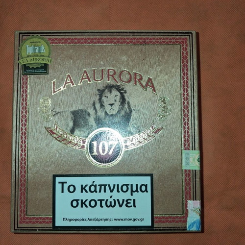 La Aurora 107 wooden cigar box used