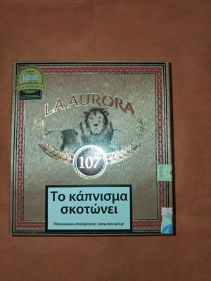 La Aurora 107 wooden cigar box used