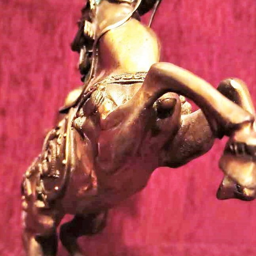 Bronze horse antique like new