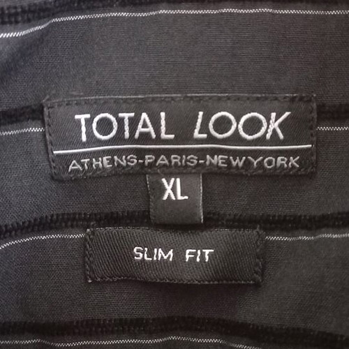 Long-sleeve shirt like new, size XL, black and gray