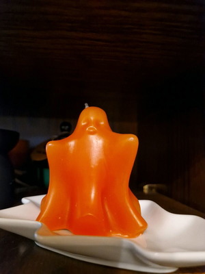 Ghost-shaped candle new, orange decorative