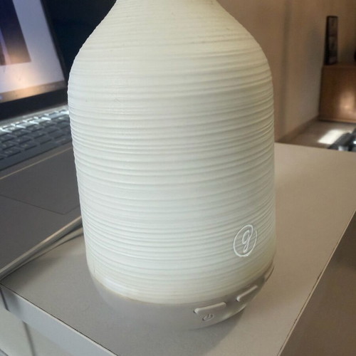 Aromatic diffuser 3 colors like new