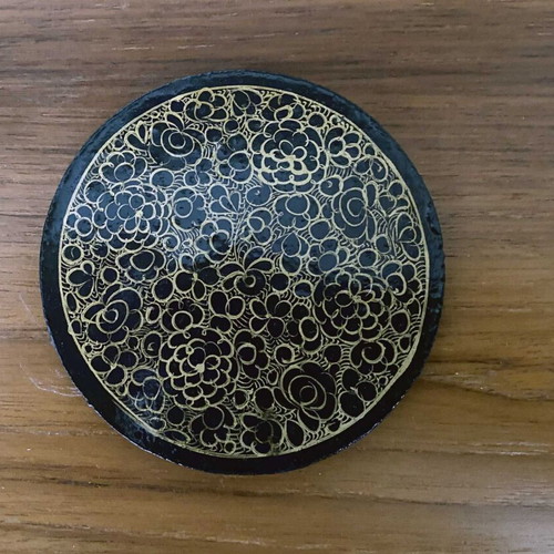 Wooden box with 6 coasters from India like new