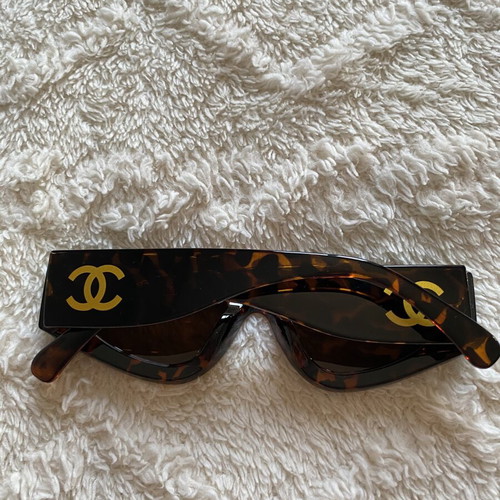 Chanel sunglasses tortoise with brown lenses like new