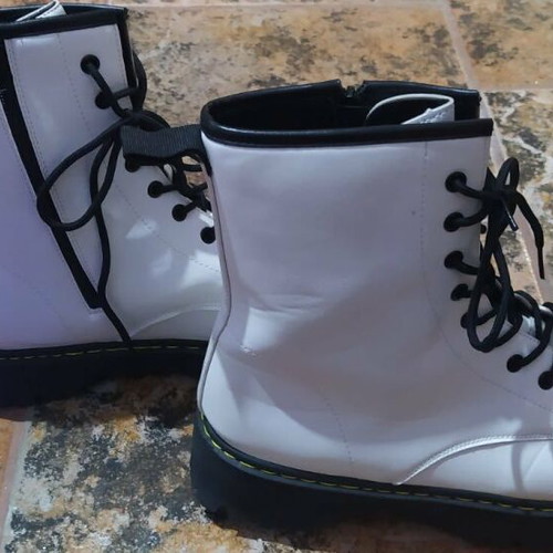 Voi&Noi Women's White Boots Size 40 New