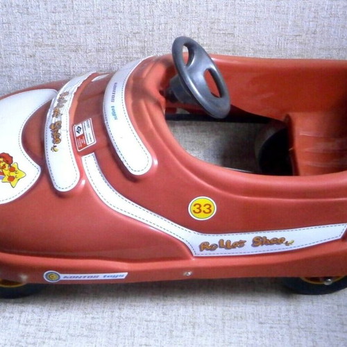 Red Roller Shoe Car Bicycle plastic toy Kontos Toys Greece 90s