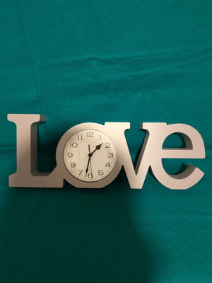 Love hanging wall clock new