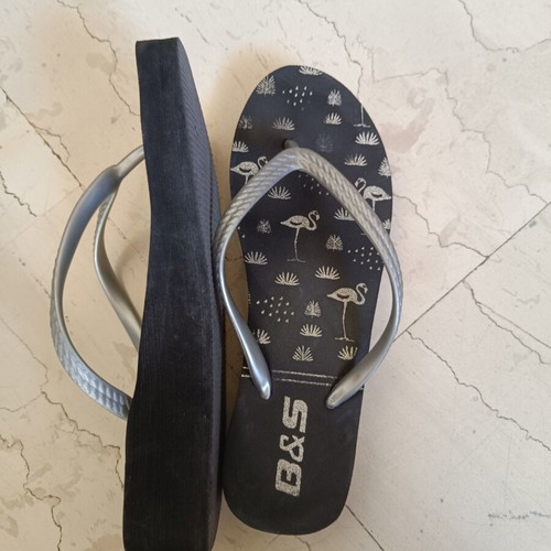 B&S flip flops size 37 used