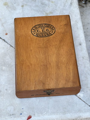 Vintage La Gloria Cubana Habana Serie Medaille d’Or wooden cigar box used