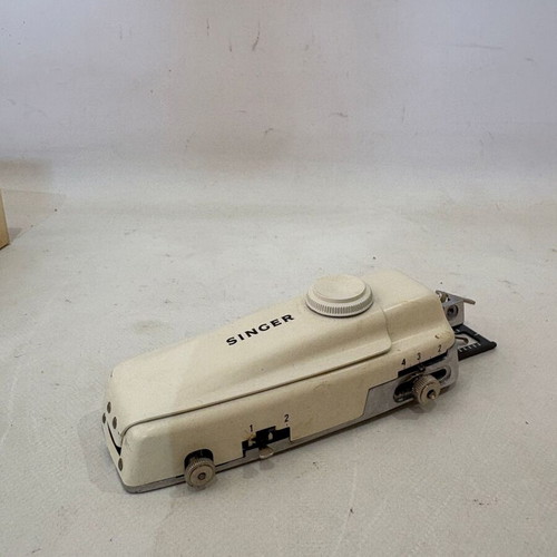 Singer sewing machine special stitch accessory used