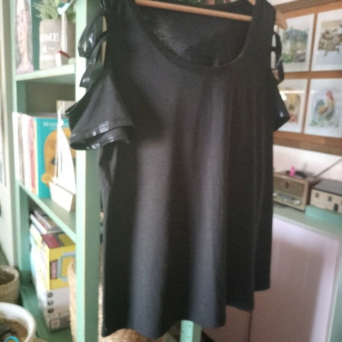 Blouse with shoulder cutouts black, size XL, like new