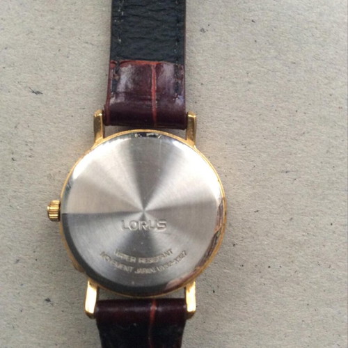 Lorus women's wristwatch like new, gold color