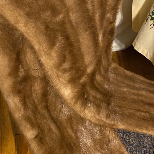 Etole genuine used with full pelts, length 1.80m