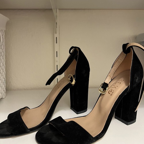 Black platform sandals like new with thick heel size 39