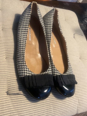 Kalogirou ballerinas used, lemonis leather sole, black and white