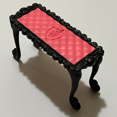 Monster High G1 accessory table like new