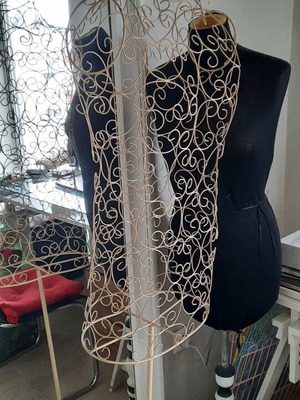 Mannequin iron vintage used, white/beige