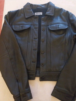 Leather jacket like new, black, medium size with lining