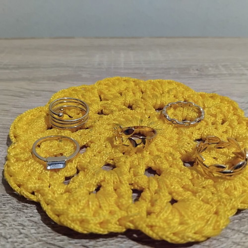 Fo Bijou rings set of 5 new