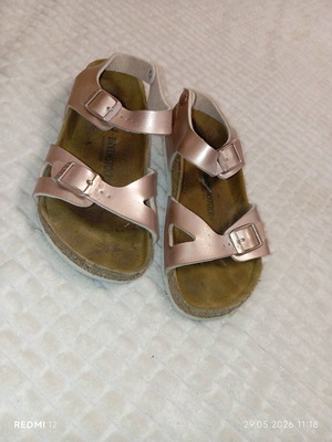 Birkenstock sandals size 33 used, pink