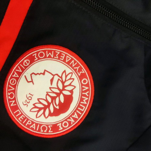 Olympiacos kids jacket like new, age 5 or 116 cm