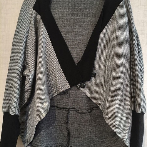 Oversize asymmetrical knitted cardigan cape Positivo fashion like new