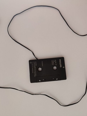 Philips AY3501 IV Car Cassette Adaptor употребяван с повреди
